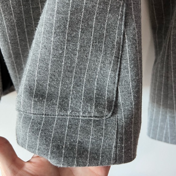 Grey with White Stripes Banana Republic Blazer - Picture 7 of 8